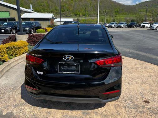Absolute Black 2021 Hyundai Accent SE