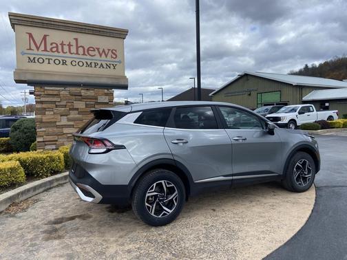 2024 Kia Sportage LX