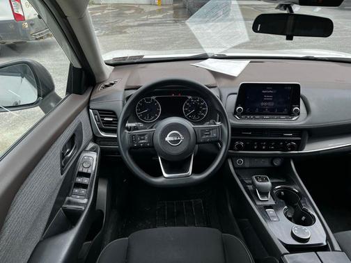 Glacier White 2023 Nissan Rogue S