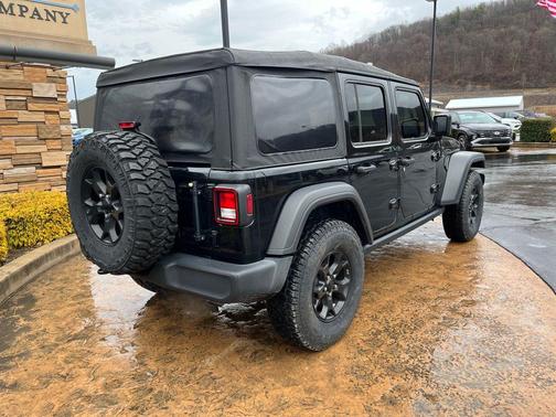 2022 Jeep Wrangler Willys