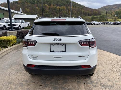 2023 Jeep Compass Latitude