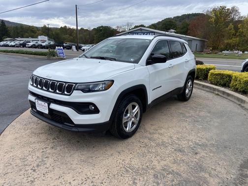 2023 Jeep Compass Latitude
