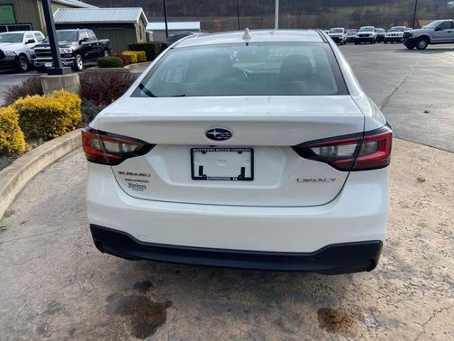 2022 Subaru Legacy Base