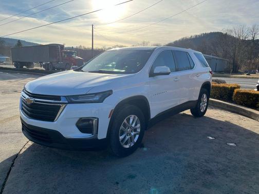 2022 Chevrolet Traverse LS