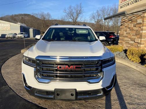 2023 GMC Acadia AWD SLT