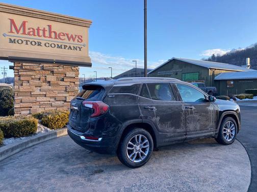 2024 GMC Terrain SLT