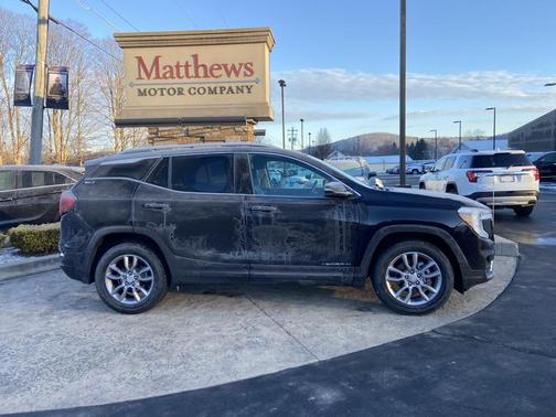 2024 GMC Terrain SLT