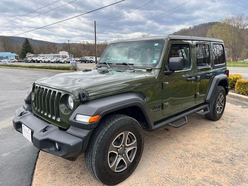 2022 Jeep Wrangler Unlimited Sport