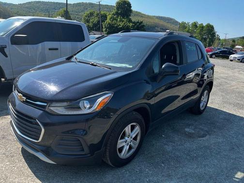 Midnight Blue Metallic 2021 Chevrolet Trax LT