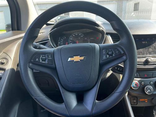 Midnight Blue Metallic 2021 Chevrolet Trax LT