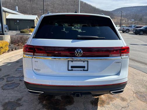 2024 Volkswagen Atlas 2.0T SE w/Technology 4MOTION