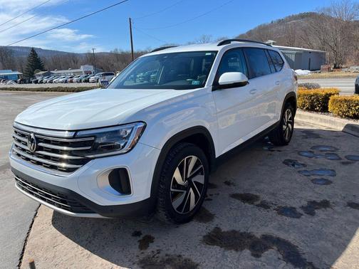 2024 Volkswagen Atlas 2.0T SE w/Technology 4MOTION