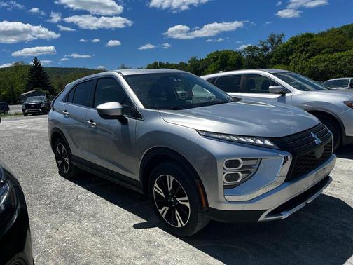 Alloy Silver Metallic 2025 Mitsubishi Eclipse Cross SE