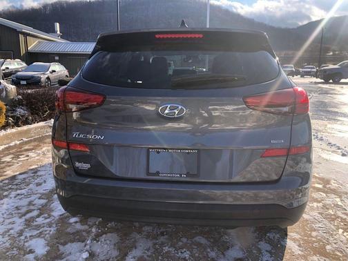 2021 Hyundai TUCSON SE