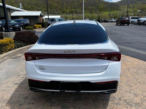 Glacial White Pearl 2023 Kia K5 LXS