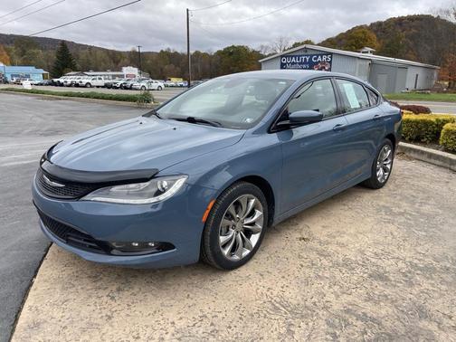 2015 Chrysler 200 S
