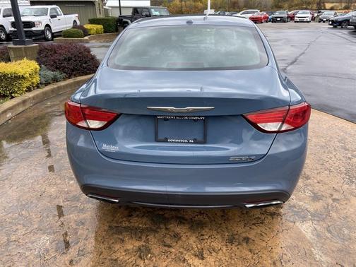 2015 Chrysler 200 S