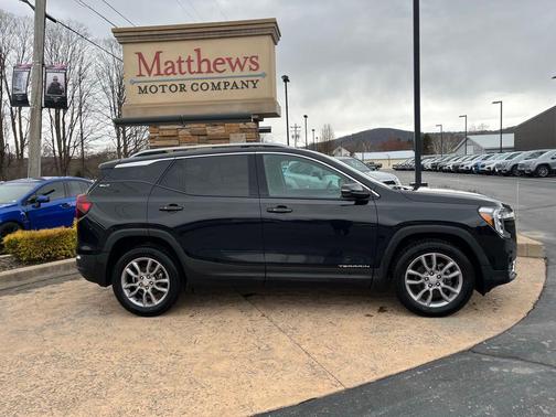 Ebony Twilight Metallic 2024 GMC Terrain SLT