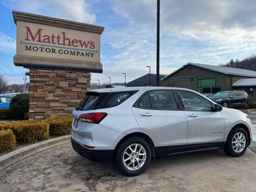 2022 Chevrolet Equinox LS