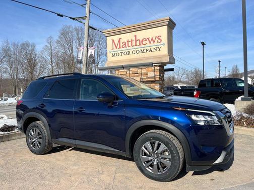 2025 Nissan Pathfinder SV 4WD