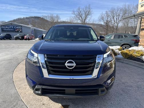 2025 Nissan Pathfinder SV 4WD