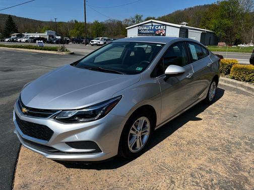 Silver Ice Metallic 2017 Chevrolet Cruze LT
