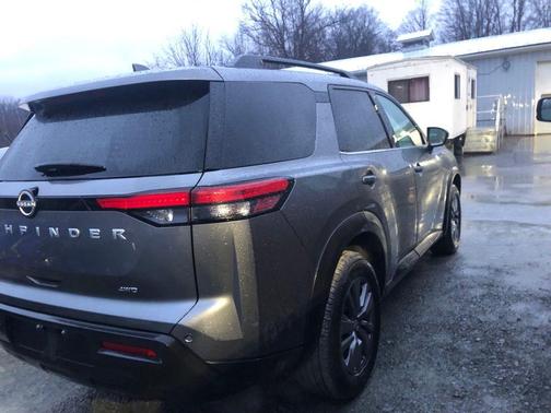 2025 Nissan Pathfinder SV 4WD