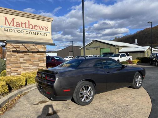 2023 Dodge Challenger SXT