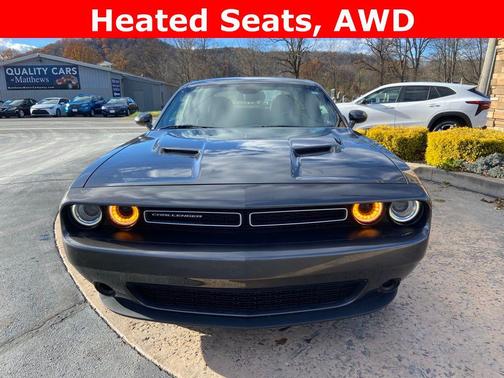 2023 Dodge Challenger SXT