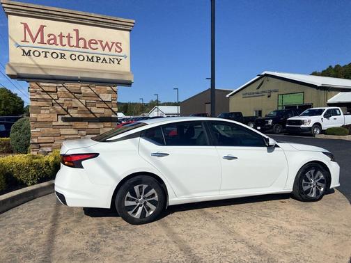 2023 Nissan Altima S FWD