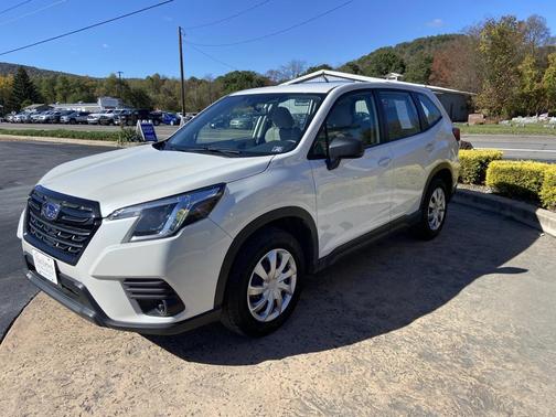 2023 Subaru Forester Base