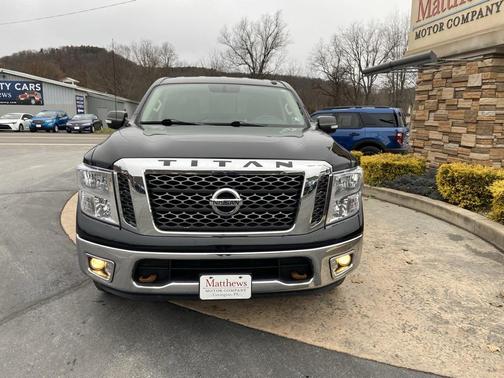 2018 Nissan Titan SV