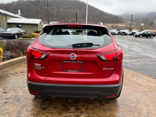 2018 Nissan Rogue Sport SV