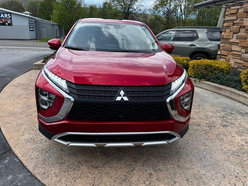 Red Diamond 2025 Mitsubishi Eclipse Cross SE