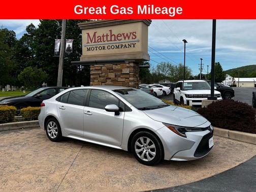 Classic Silver Metallic 2020 Toyota Corolla LE