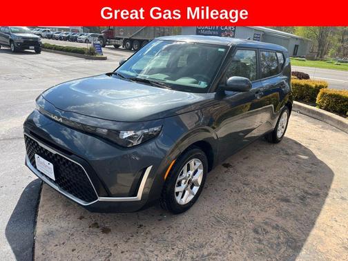 Gravity Gray 2024 Kia Soul LX