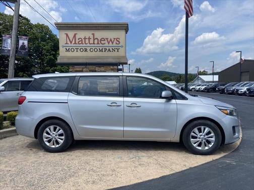 2018 Kia Sedona L