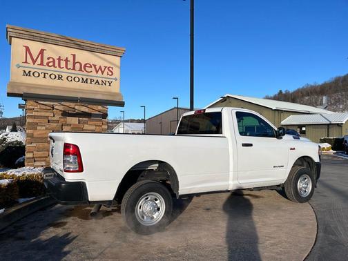 2022 RAM 2500 Tradesman Regular Cab 4x4 8' Box