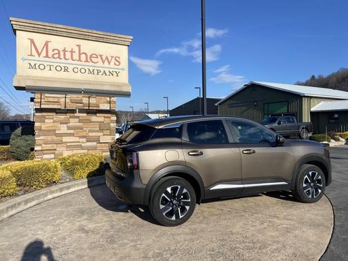 2025 Nissan Kicks SV