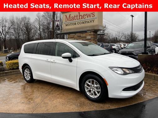 2023 Chrysler Voyager LX