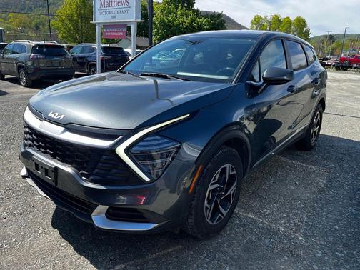 Gravity Gray 2025 Kia Sportage LX
