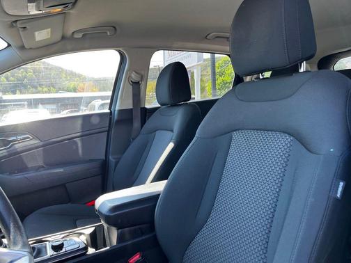 Gravity Gray 2025 Kia Sportage LX