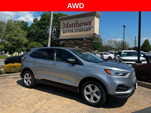 Silver Metallic 2024 Ford Edge SE