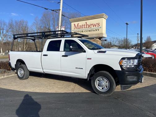2022 RAM 2500 Tradesman Crew Cab 4x4 8' Box