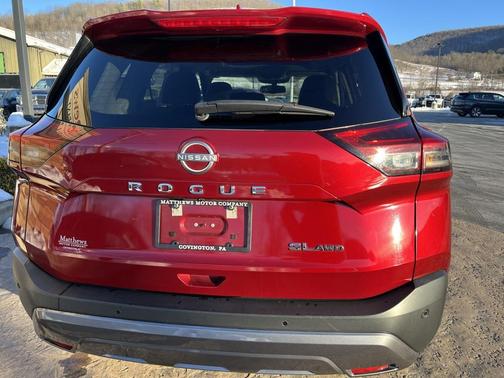 2023 Nissan Rogue SL