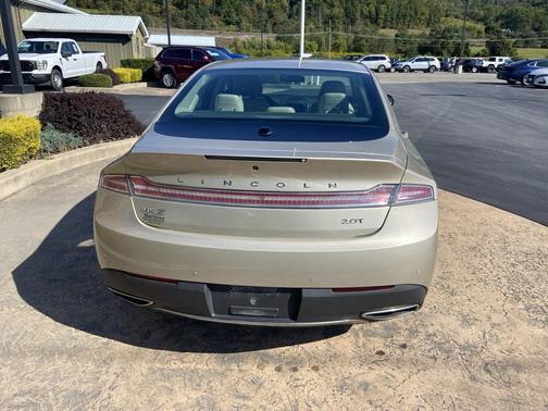 2017 Lincoln MKZ Base