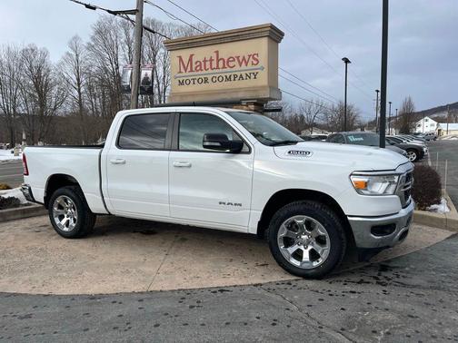 Bright White Clearcoat 2022 RAM 1500 Big Horn/Lone Star