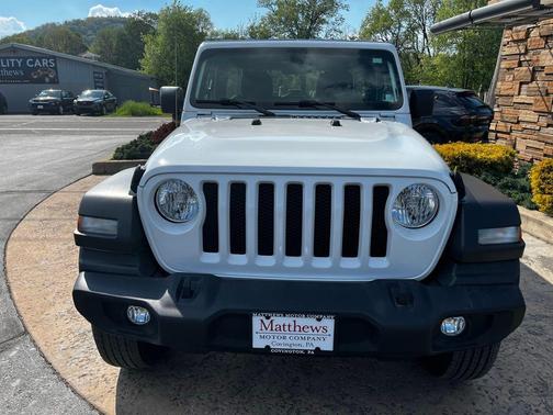 Bright White Clearcoat 2022 Jeep Wrangler Unlimited Sport