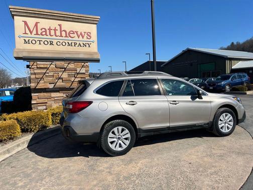 2018 Subaru Outback 2.5i Premium