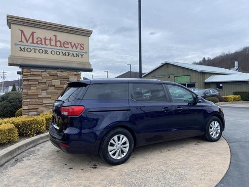 2018 Kia Sedona LX